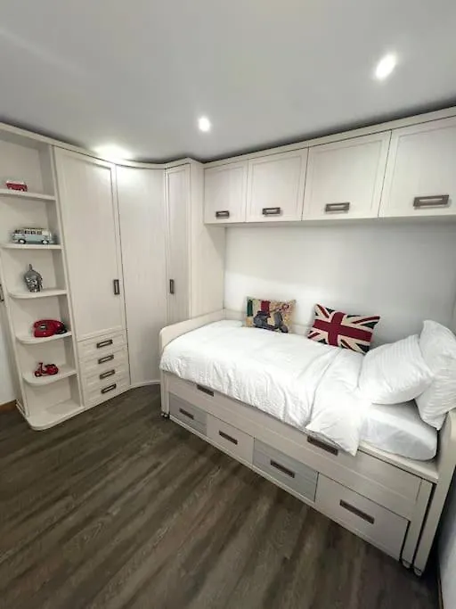 Apartamento Centrico Con Terraza Ebi02919 Portugalete 0*,  Spagna